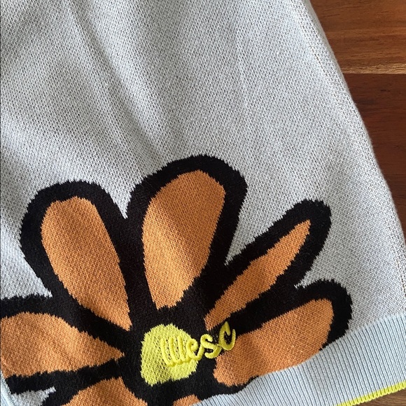 WESC short sleeve knit cardigan daisies polo collar button front blue orange M - Picture 14 of 14